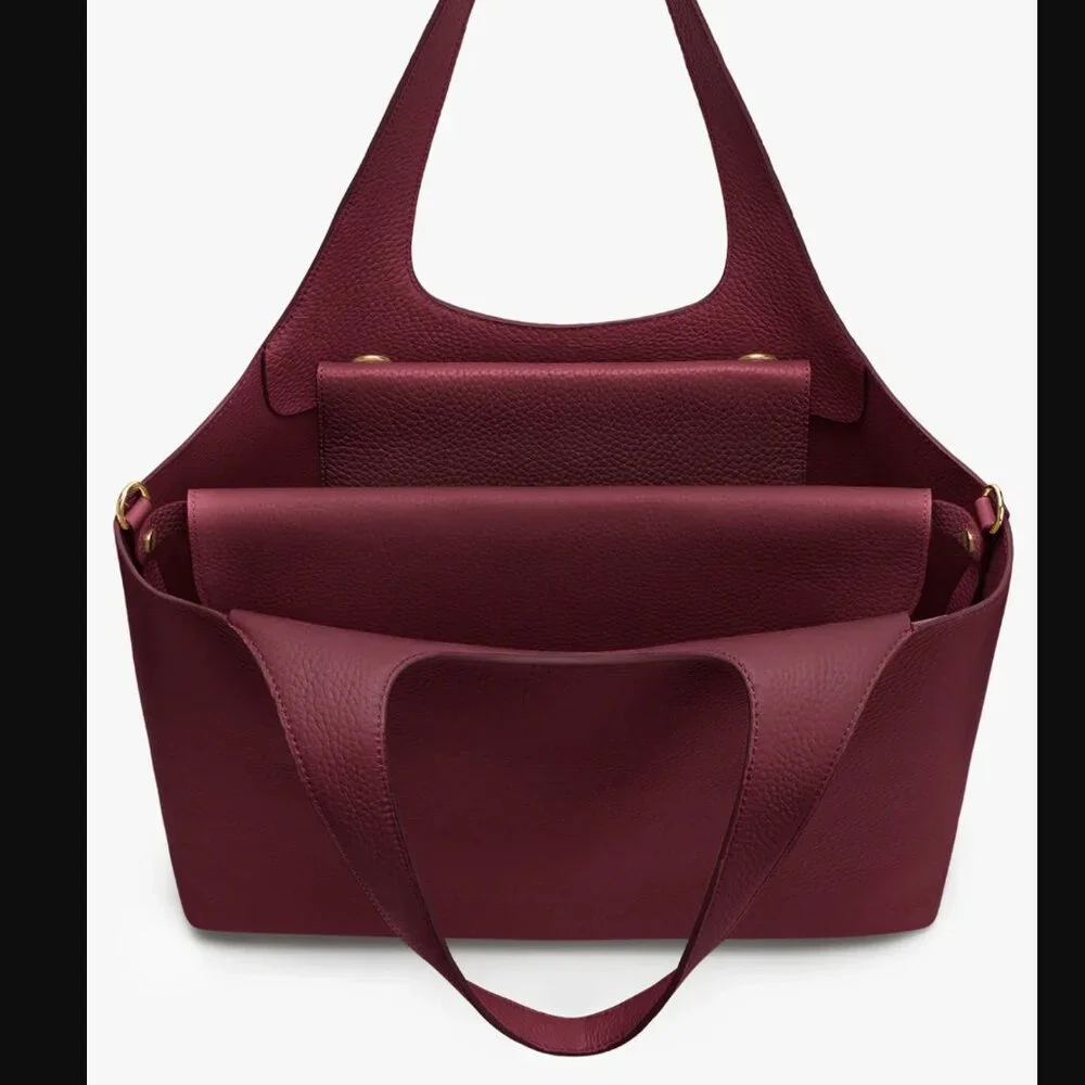 NWT Cuyana Tech Carryall  15-16 inch in Cherry - Picture 4 of 9